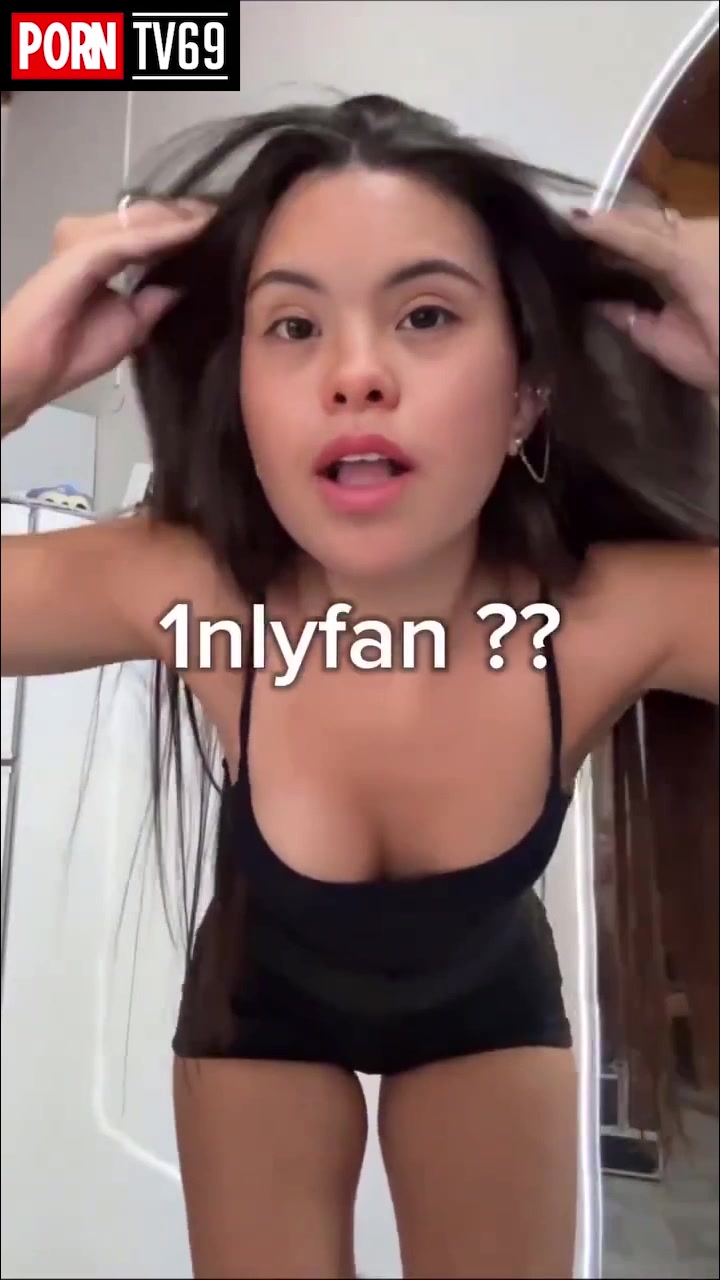 Maria Dopari / MariaDopari nude video showing off her body!!!