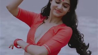 Anaswara Rajan viral video showing off her big breasts!!!