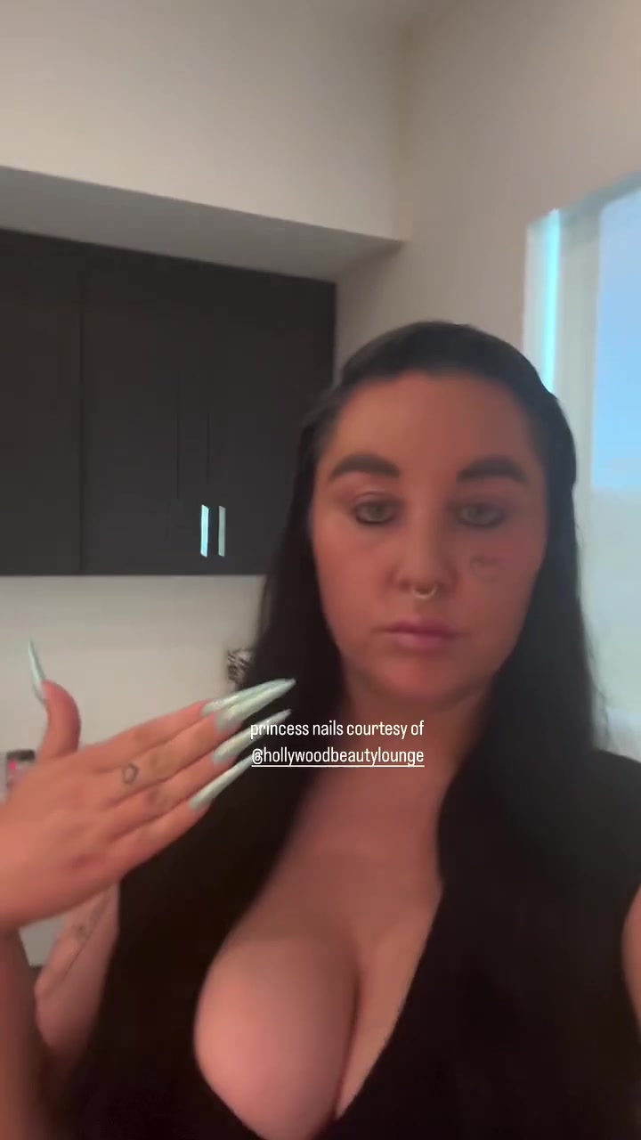 Amanda Bynes exposed porn video Onlyfans is hot trending!!!